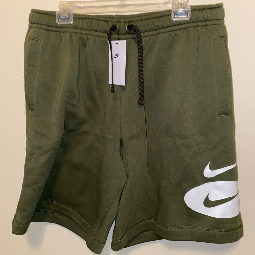 NEW Nike Men’s Shorts XL